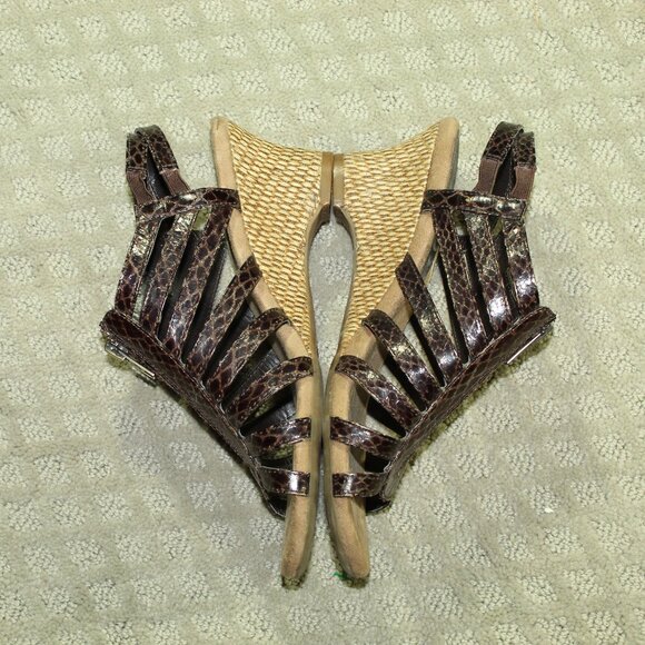 Aerosoles Women's 8 Brown Black Strappy Snakeskin Patent Print 2.5" Wedge Heels - Picture 3 of 7